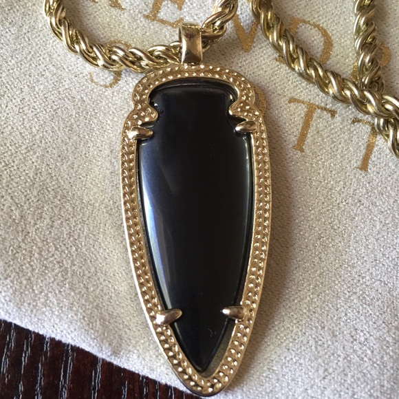 Kendra Scott Iridescent Black Shaylee Arrowhead Necklace - Picture 9 of 14